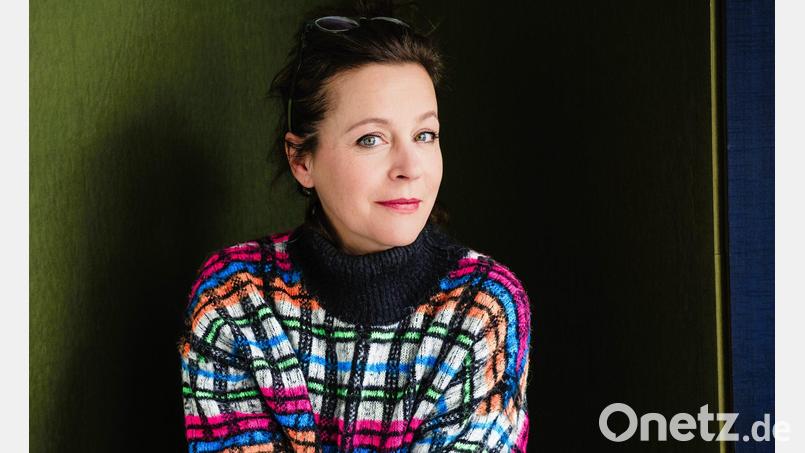 Die Schauspielerin, Regisseurin und Drehbuchautorin Jule Ronstedt liest aus ihrem Buch "Menomorphosen". Bild: Christian Hartmann/exb