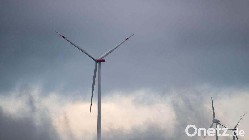 Aktuell ist in Bayern kein Schnee in Sicht - dafür Nieselregen. (Archivbild) Bild: Pia Bayer/dpa