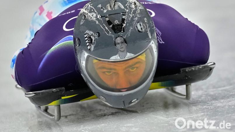 Sein Helm sorgt für Aufsehen: Wladyslaw Heraskewytsch Bild: Alessandra Tarantino/AP/dpa