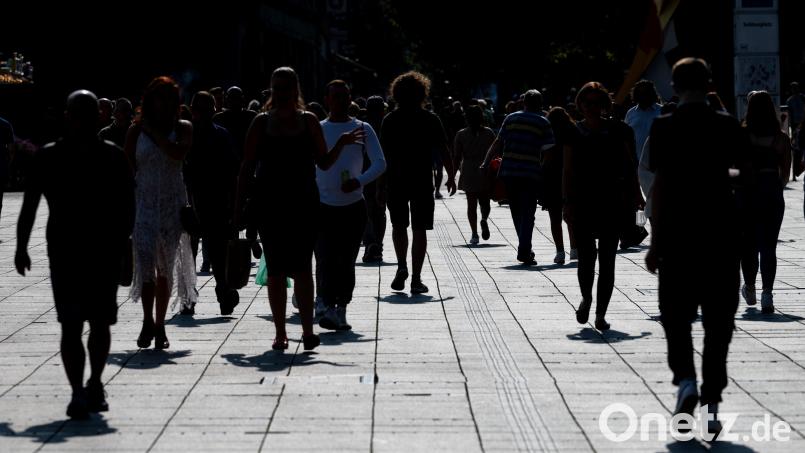 Die Bevölkerungsentwicklung in Bayern ist erstmals seit fünf Jahren rückläufig. Symbolbild: Marijan Murat