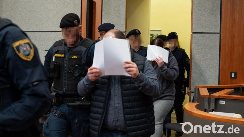 Die Eltern des verhungerten Dreijährigen bekannten sich schuldig. Bild: -/ZEITUNGSFOTO.AT/APA/dpa