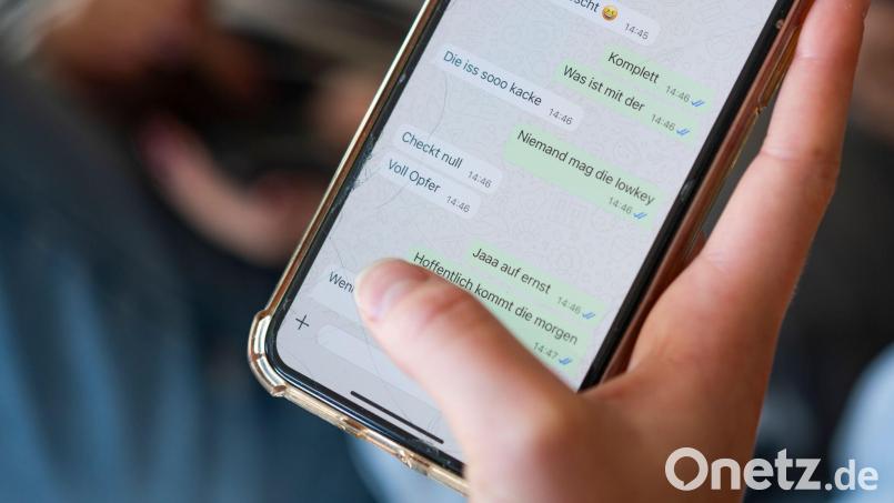 Die EU-Kommission hat einen Aktionsplan gegen Cybermobbing im Internet vorgestellt. (Symbolbild) Bild: Marijan Murat/dpa