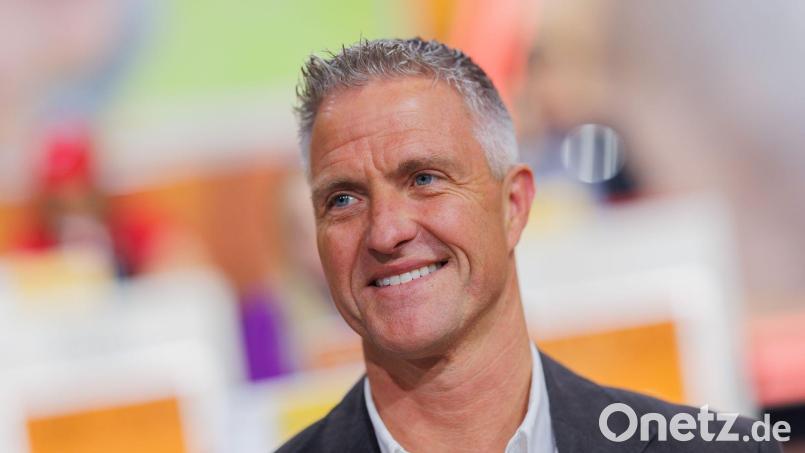 Ralf Schumacher und sein Partner Étienne wollen sich das Jawort geben. (Archivbild) Bild: Rolf Vennenbernd/dpa