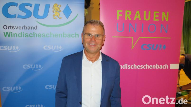 Weitere sechs Jahre möchte Karlheinz Budnik die Geschicke der Stadt Windischeschenbach leiten. Bild: adj