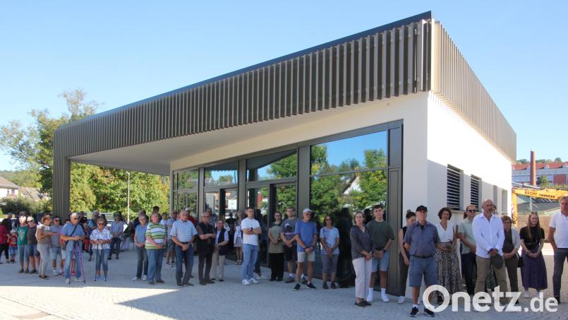 Viele Gäste waren zur Eröffnung des neuen Zentrums "Mia" in Arzberg gekommen. Bild: kro