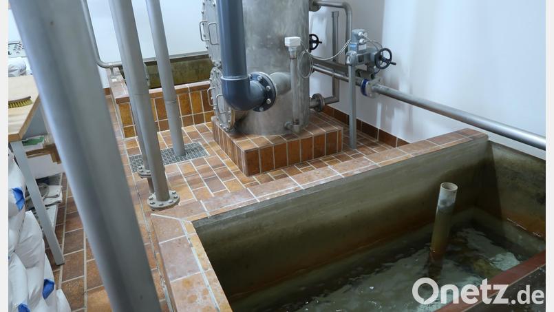 Auf Hochtouren laufen derzeit die Arbeiten an der gemeindlichen Wasserversorgung - zum Beispiel im Innenraum der Entsäuerungsanlage. Nach Beendigung der Arbeiten wird eine Wasserrechtliche Genehmigung für die nächsten 20 Jahre erteilt. Bild: bsc