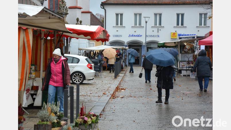 Wo sich sonst an Marktsonntagen die Besuchermassen tummeln, sah es am Sonntagnachmittag trostlos aus. Bild: jr