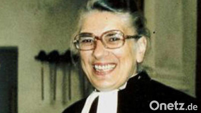 Liesel Bruckner war die erste bayerische Pfarrerin. Sie prägte lange Jahre das Gemeindeleben der Paulanerkirche. Bild: Kirchengemeinde Paulanerkirche