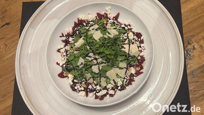 So adrett angerichtet sieht das Rote-Bete-Carpaccio besonders lecker aus. Bild: Ulrike Paulus