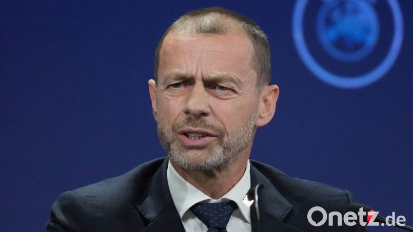 UEFA-Chef Ceferin verspricht günstige Tickets bei der EM 2028. (Archivbild) Bild: Darko Vojinovic/AP/dpa