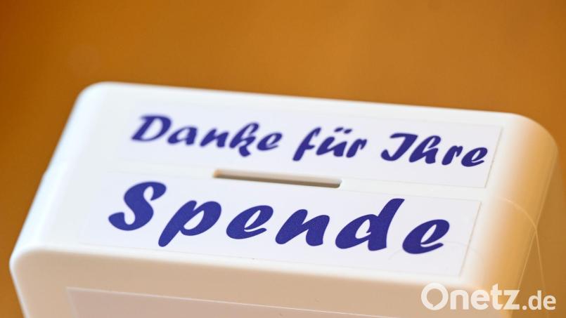 Zahlreiche Verbände in Bayern haben sich Regeln für Haus- und Straßensammlungen gegeben. (Symbolbild) Bild: Jens Kalaene/dpa