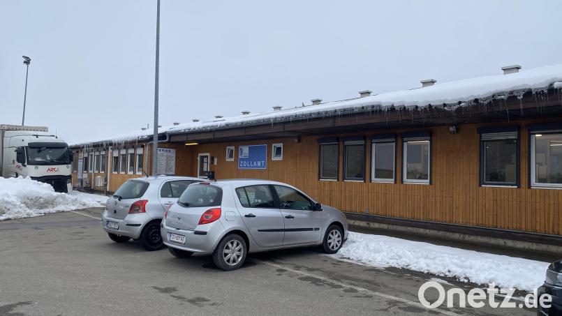 Seit über 20 Jahren ist das Zollamt Waidhaus in dem Gebäude auf dem Autohof unweit der Autobahn A 6 zu finden. Wenn's nach dem Bundesfinanzministerium geht, soll damit nun Schluss sein. Bild: dob