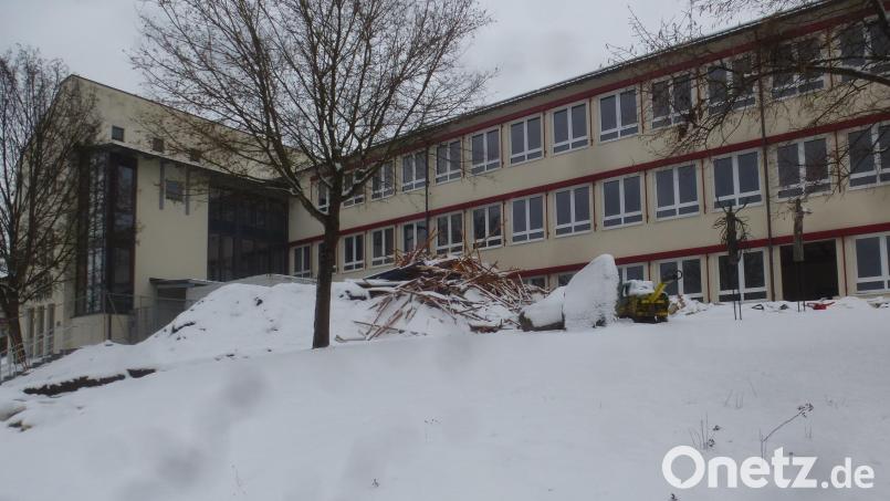 Die Maßnahmen im Rahmen der Generalsanierung der Dr.-von-Ringseis-Grundschule sind angelaufen. Bild: mad