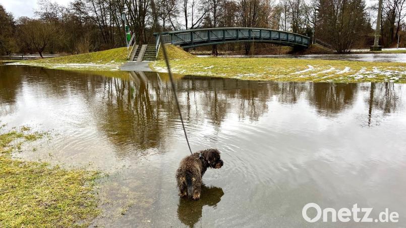 In Neustadt/WN gab es Überschwemmungen bei der Freizeitanlage. Bild: Gabi Schönberger