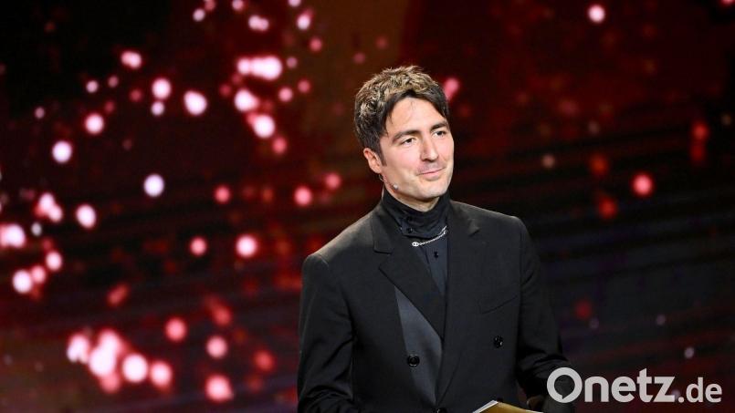 Ilker Çatak wurde mit seinem Film „Das Lehrerzimmer“ für einen Oscar nominiert. (Archivbild) Bild: Sebastian Christoph Gollnow/dpa