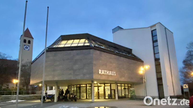 Der Eingangsbereich, die Visitenkarte des Rathauses, soll funktioneller und attraktiver werden. Rund 90. 000 Euro sind heuer hierfür veranschlagt. Bild: Völkl