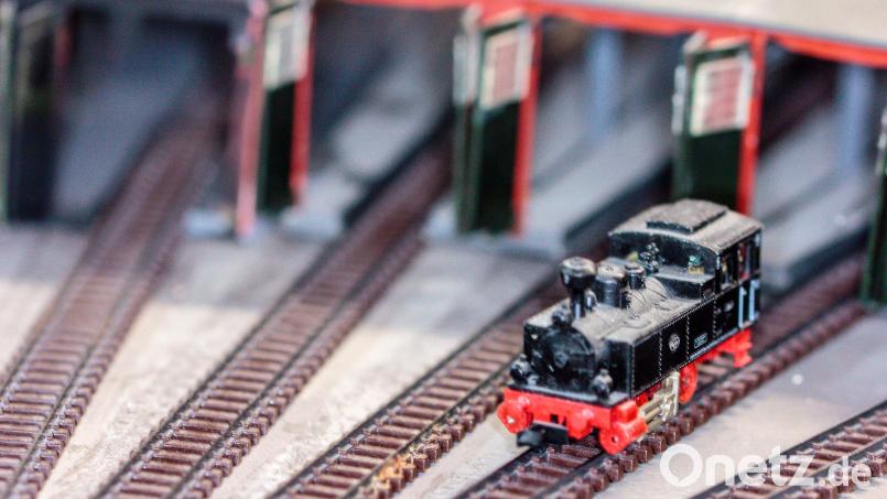 In Schwandorf wurden Modelleisenbahnen aus einem Keller gestohlen. Die Polizei Schwandorf sucht Zeugen. Symbolbild: Hösamer