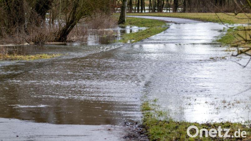 Die Hochwasserlage in Bayern bleibt angespannt. Bild: Pia Bayer/dpa