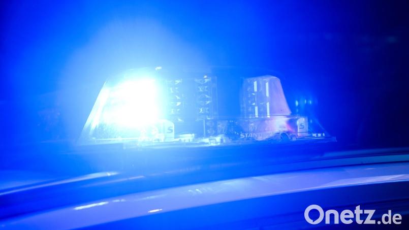 Beim Eintreffen der Polizei war das Geschoss nicht mehr auffindbar. (Symbolbild) Bild: Julian Stratenschulte/dpa