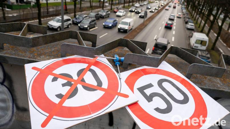 Auf dem Mittleren Ring soll wieder Tempo 30 gelten. (Archivbild) Bild: Peter Kneffel/dpa