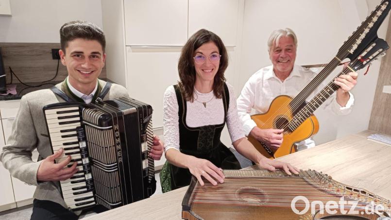 Das Ossinger Trio 2.0 mit Ben Luber, Marina Rischan und Peter Schertl. Bild: Martha Pruy