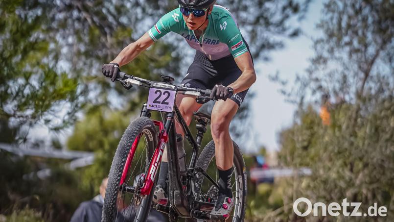 Das Ghost-Factory-Racing-Team gibt es nicht mehr: Anne Terpstra fährt jetzt für das Lapierre PXR Racing, ebenfalls Teil der Accell-Group. Bild: Lapierre PXR Racing