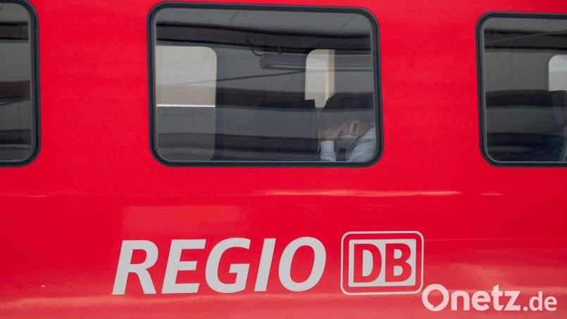 Die DB Regio ist auf der Strecke Hof–München unterwegs – und wird das wohl auch mit der neuen Ausschreibung bleiben, kritisiert "Pro Bahn". Symbolbild: Daniel Vogl/dpa