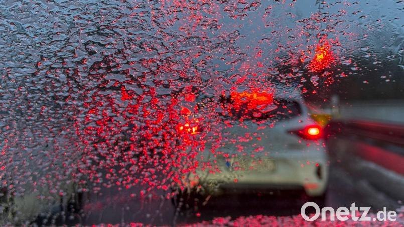 Auf der A3 bei Regensburg kam es zu mehreren Unfällen (Symbolbild). Bild: Jan Woitas/dpa