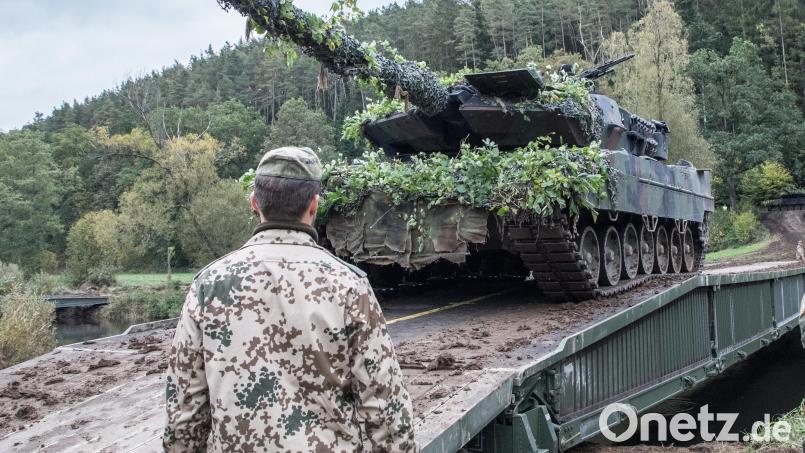 Weil sowohl die Bundeswehr als auch die US-Armee derzeit üben, sollen die Bürger und insbesondere die Jäger sehr vorsichtig sein. Symbolbild: Hans Bernreuther