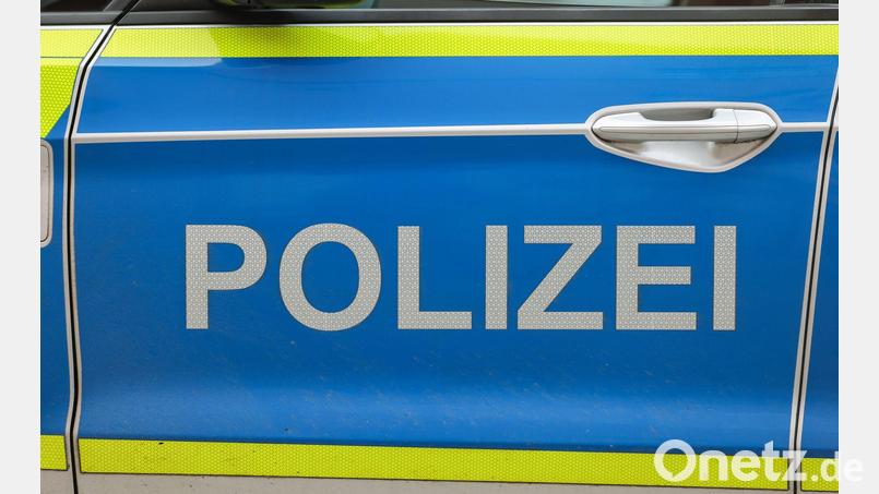 Die Kriminalpolizei ermittelt gegen einen 18-Jährigen unter anderem wegen des Verdachts der schweren Brandstiftung. (Symbolbild) Bild: Jan Woitas/dpa