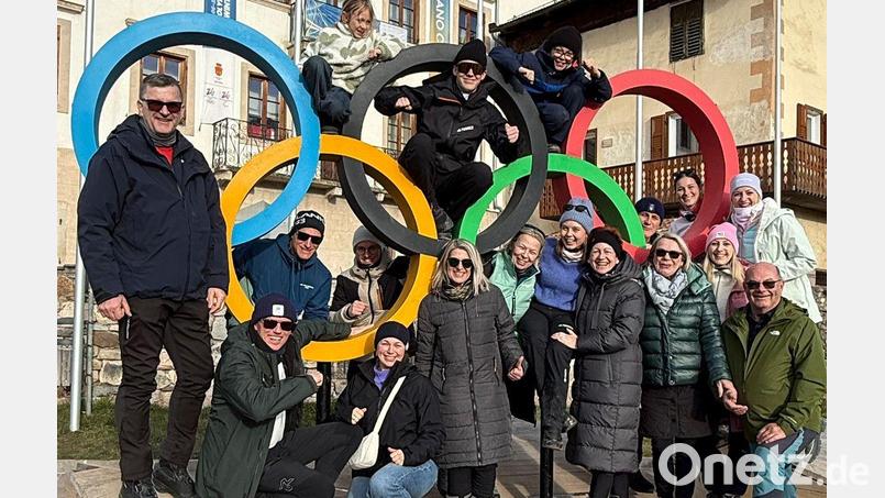 Olympia durch und durch: Die Flossenbürger in Tesero. Bild: Frenzel/privat