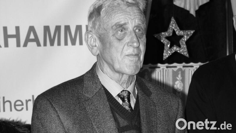 Georg Härning, Altbürgermeister der Gemeinde Weiherhammer, ist im Alter von 89 Jahren verstorben. Archivbild: Siegfried Bock