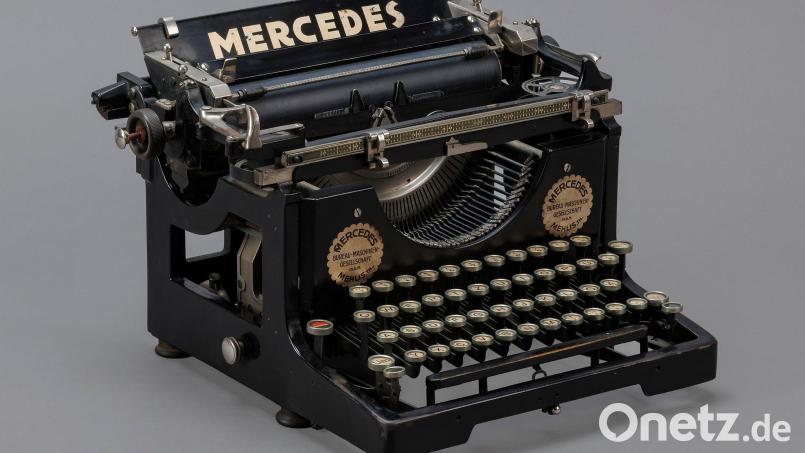 Über dieses Exponat freut sich das Museum der Bayerischen Geschichte in Regensburg besonders: die Schreibmaschine des Revolutionsführers und ersten Bayerischen Ministerpräsidenten Kurt Eisner (1867–1919). Bild: --/Haus der Bayerischen Geschichte/dpa