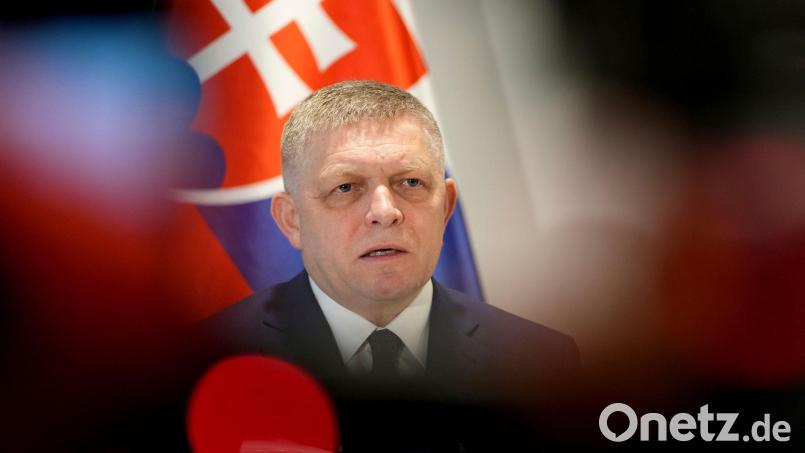 Der slowakische Regierungschef Robert Fico wirft der Ukraine vor, die russischen Öllieferungen an sein Land aus politischen Gründen zu blockieren. (Archivbild) Bild: Virginia Mayo/AP/dpa
