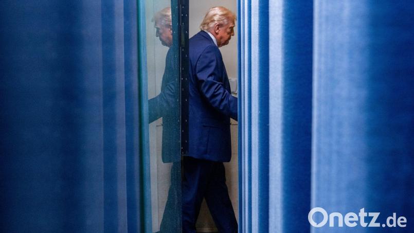 Zurzeit durchaus andere Termine: Donald Trump wird aller Voraussicht nach nicht das olympische Eishockey-Finale in Mailand besuchen. Bild: Alex Brandon/AP/dpa