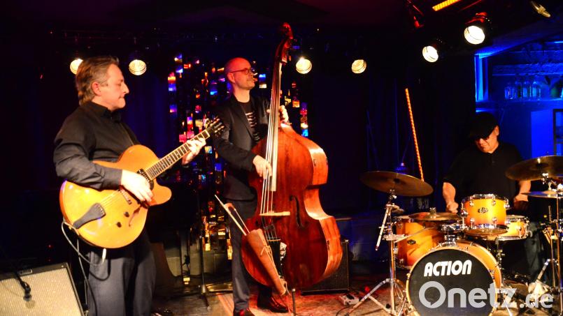Das Paulo Morello Sambop Trio "Moving" war zu Gast im Weidener Jazz-Zirkel. Bild: Helmut Kunz
