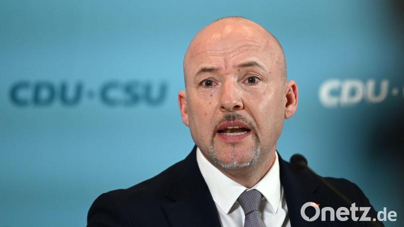 Die CSU will beim Social-Media-Verbot für Kinder nicht mitziehen. (Archivbild) Bild: Elisa Schu/dpa