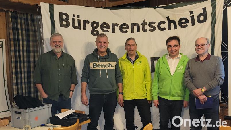 Teilnehmer der Veranstaltung des Aktionsbündnisses Walderhalt in Weiden. Bild: Aktionsbündnis Walderhalt