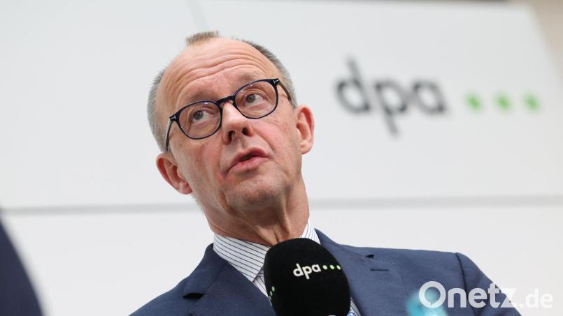 Ein Jahr nach der Bundestagswahl zieht der Kanzler Bilanz. Bild: Christian Charisius/dpa