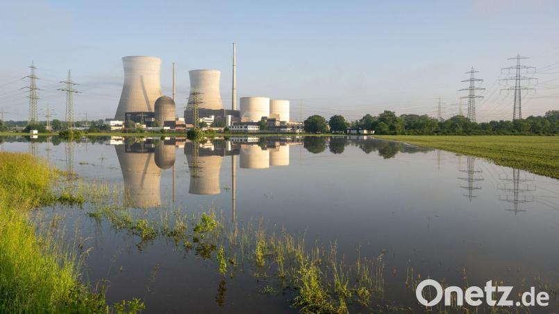 Auch wenn in Deutschland seit Jahren keine Energie mehr durch Kernkraftwerke gewonnen wird, ist das Thema nicht von der politischen Agenda verschwunden. Innerhalb der Bundesregierung gehen die Meinungen aber weit auseinander - ein Konflikt scheint vorprogrammiert. (Illustration) Bild: Stefan Puchner/dpa