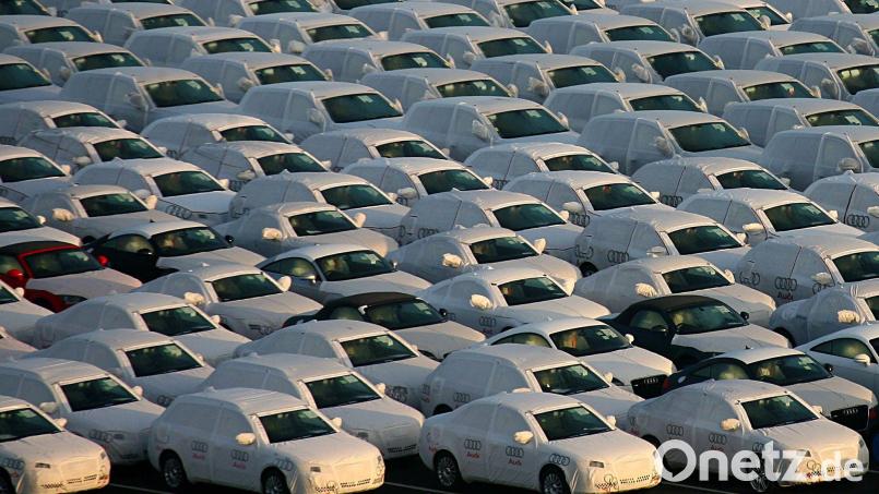 Bayerns Autoindustrie kämpft in ihren wichtigsten Exportmärkten China und USA mit großen Schwierigkeiten. (Symbolbild) Bild: Carsten Rehder/dpa