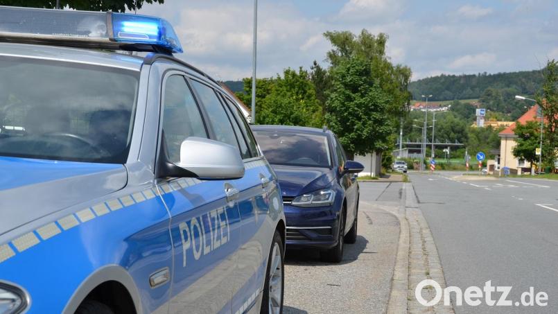 Die Bundespolizei stoppte bei Grenzkontrollen in Furth in Wald einen Mann, der illegal in die Bundesrepublik einreisen wollte. Symbolbild: Bundespolizei