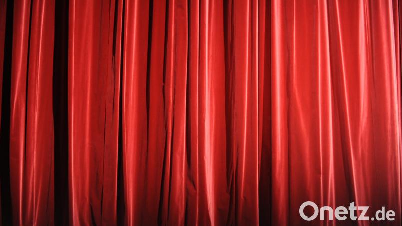 Der Vorhang für das Ovigo-Theaterstück "SAD-88" wird sich auch bald in Kemnath lüften. Symbolbild: Marcus Brandt/dpa