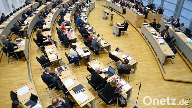 Überkreuz-Beschäftigungen sollen in Sachsen-Anhalt ausgeschlossen werden. (Archivbild) Bild: Klaus-Dietmar Gabbert/dpa