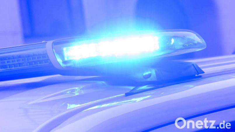 Nach dem Angriff auf eine 13-Jährige sucht die Polizei nach zwei Mädchen im gleichen Alter. Symbolbild: Julian Stratenschulte/dpa