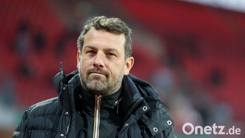 Der frühere Augsburg-Coach Markus Weinzierl. (Archivbild) Bild: Daniel Karmann/dpa