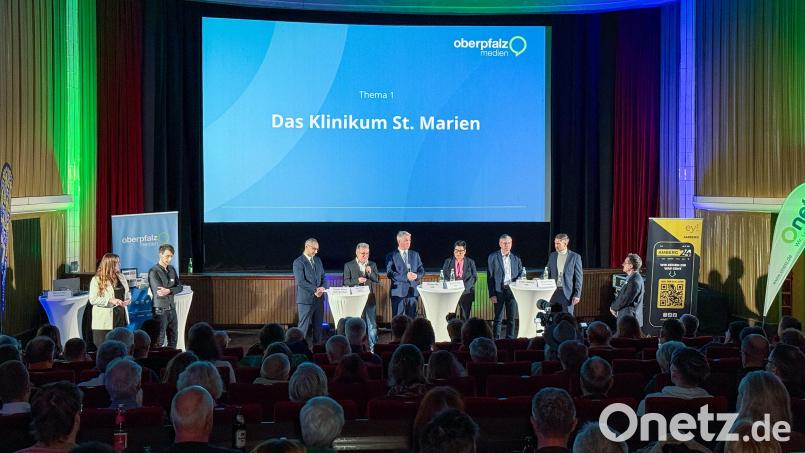 Drei Kernthemen standen bei der Podiumsdiskussion zur OB-Wahl im Ring-Theater auf dem Programm, darunter das Klinikum St. Marien. Bild: Petra Hartl