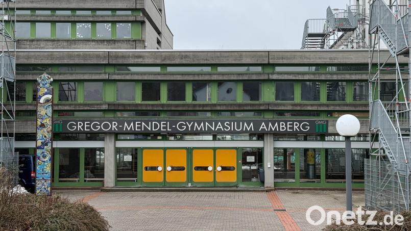 Das Gregor-Mendel-Gymnasium in Amberg veranstaltet im März einen Übertrittsabend für Viertklässler und deren Eltern. Archivbild: Petra Hartl