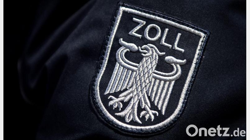 Der Zoll überprüfte 57 Betriebe in München. (Symbolbild) Bild: Sina Schuldt/dpa