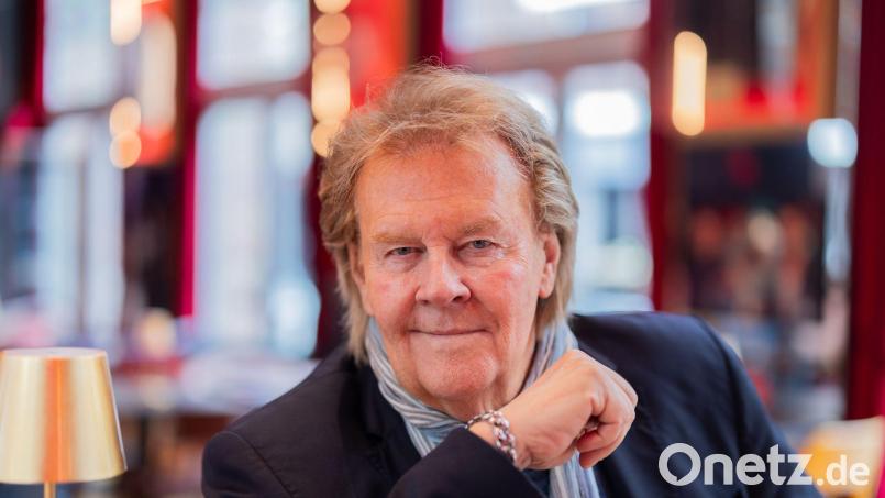 Howard Carpendale erobert mit seinem Album „Zeitlos“ erstmals in seiner Bühnenkarriere die Spitze der Offiziellen Deutschen Charts. (Archivbild) Bild: Rolf Vennenbernd/dpa